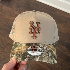 NY Mets Real Tree Camo
Brim x New Era Snapback

Forty A Frame

BNWT